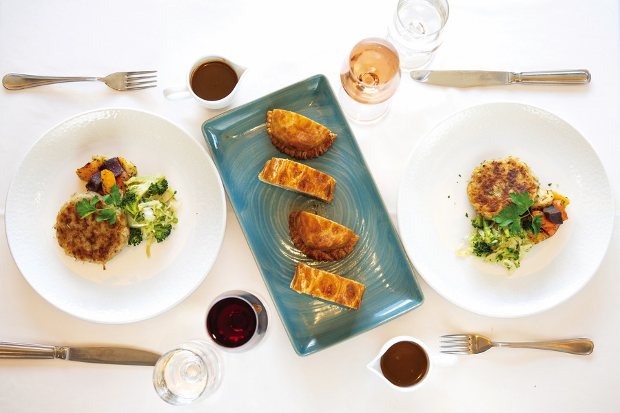 Marella Cruises, Marella Explorer 2 Piccadilly's Restaurant 5 ©TUI.jpg